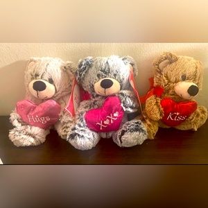 3 Valentines teddy bear set of 3 Xoxo kiss hugs